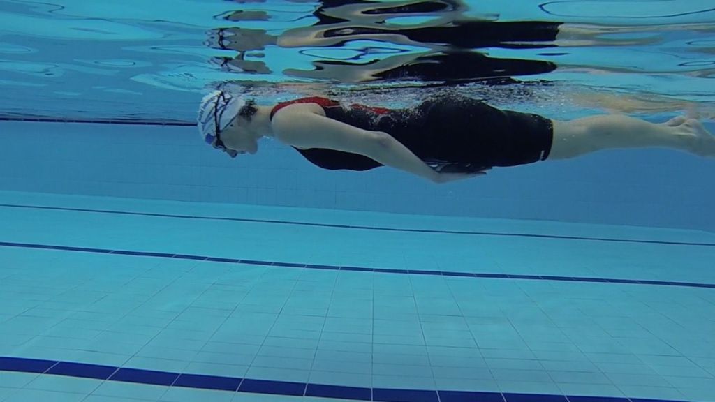 Total Immersion coach Susan Cheshire swimming